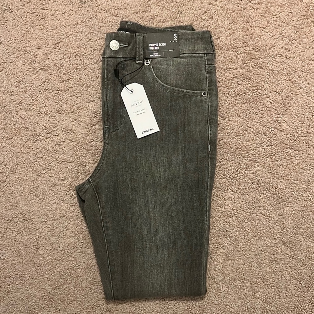 NWT Express cropped high rise jeans